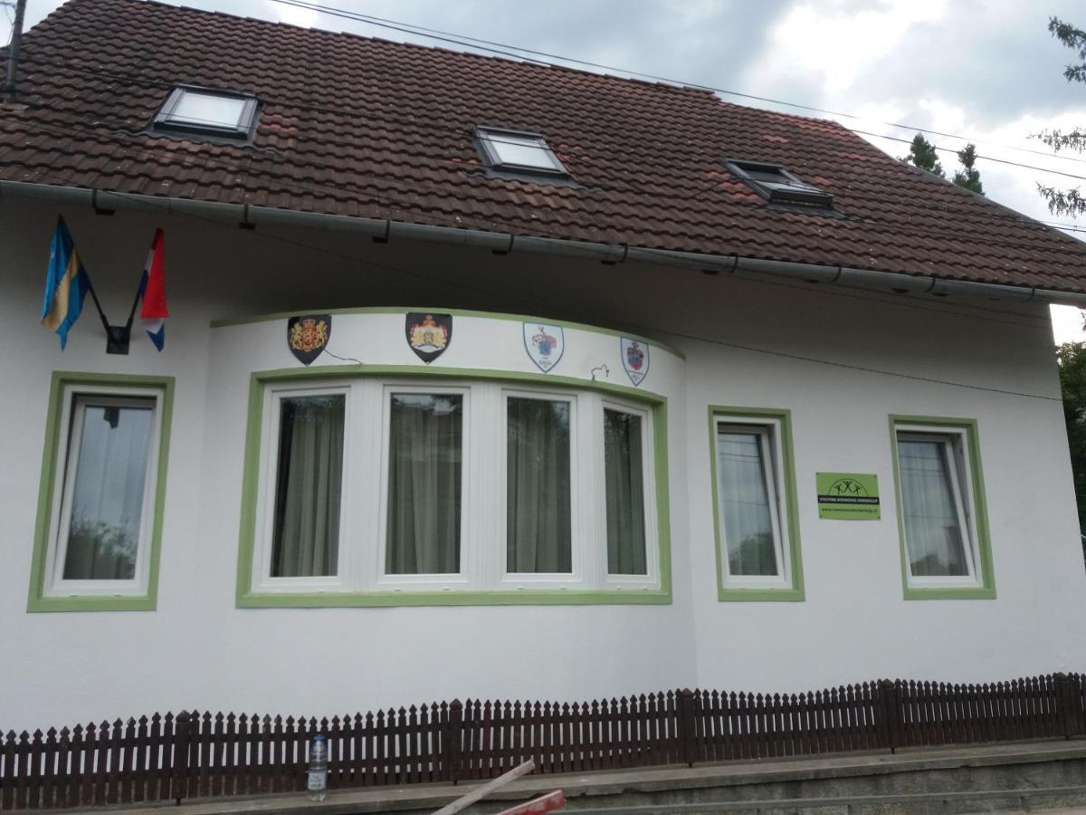Raza Soarelui Apartament De Lux Szováta Kültér fotó